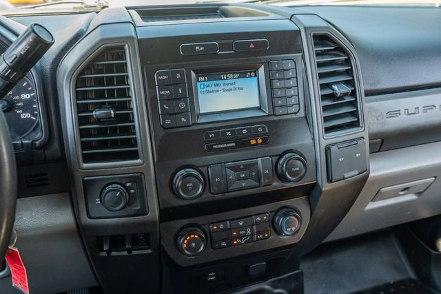 Used 2020 Ford F350 XL w/ Power Equipment Group image 27