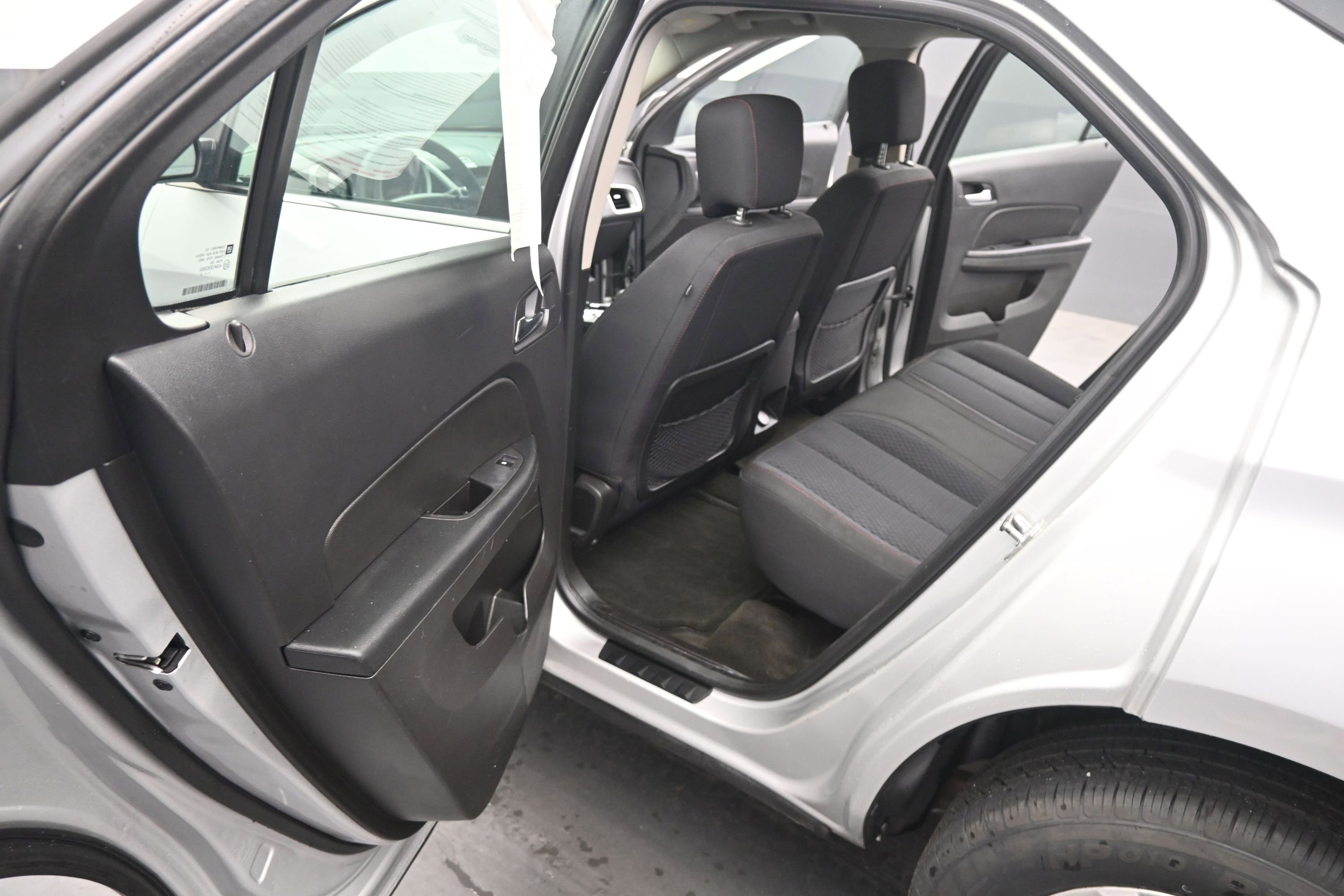 Used 2013 Chevrolet Equinox LS FWD image 13