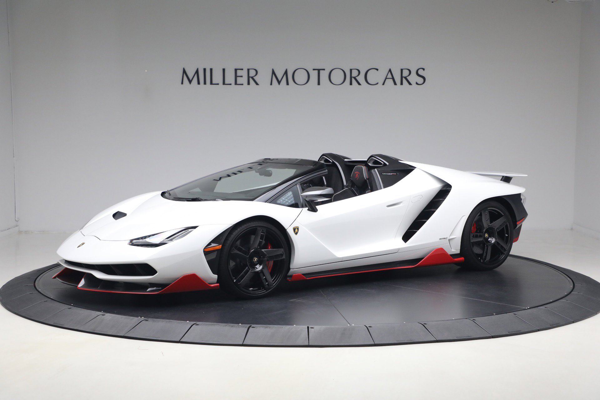 Used 2017 Lamborghini Centenario LP 770-4 AWD/4WD image 3