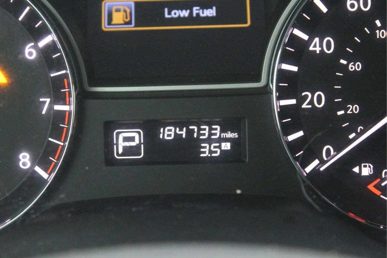 Used 2013 Nissan Pathfinder S image 9