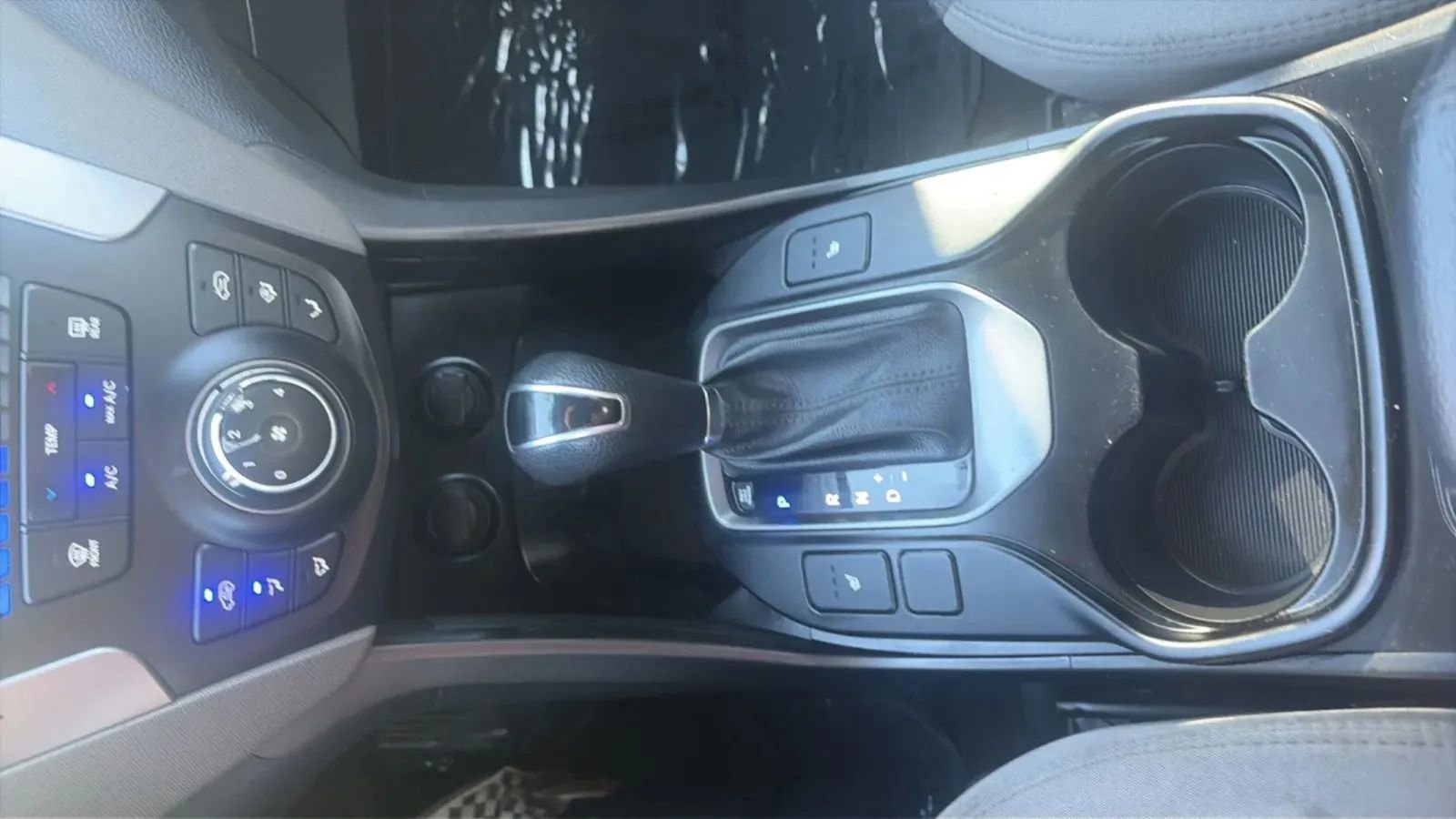 Used 2015 Hyundai Santa Fe Sport w/ Option Group 02 FWD image 13