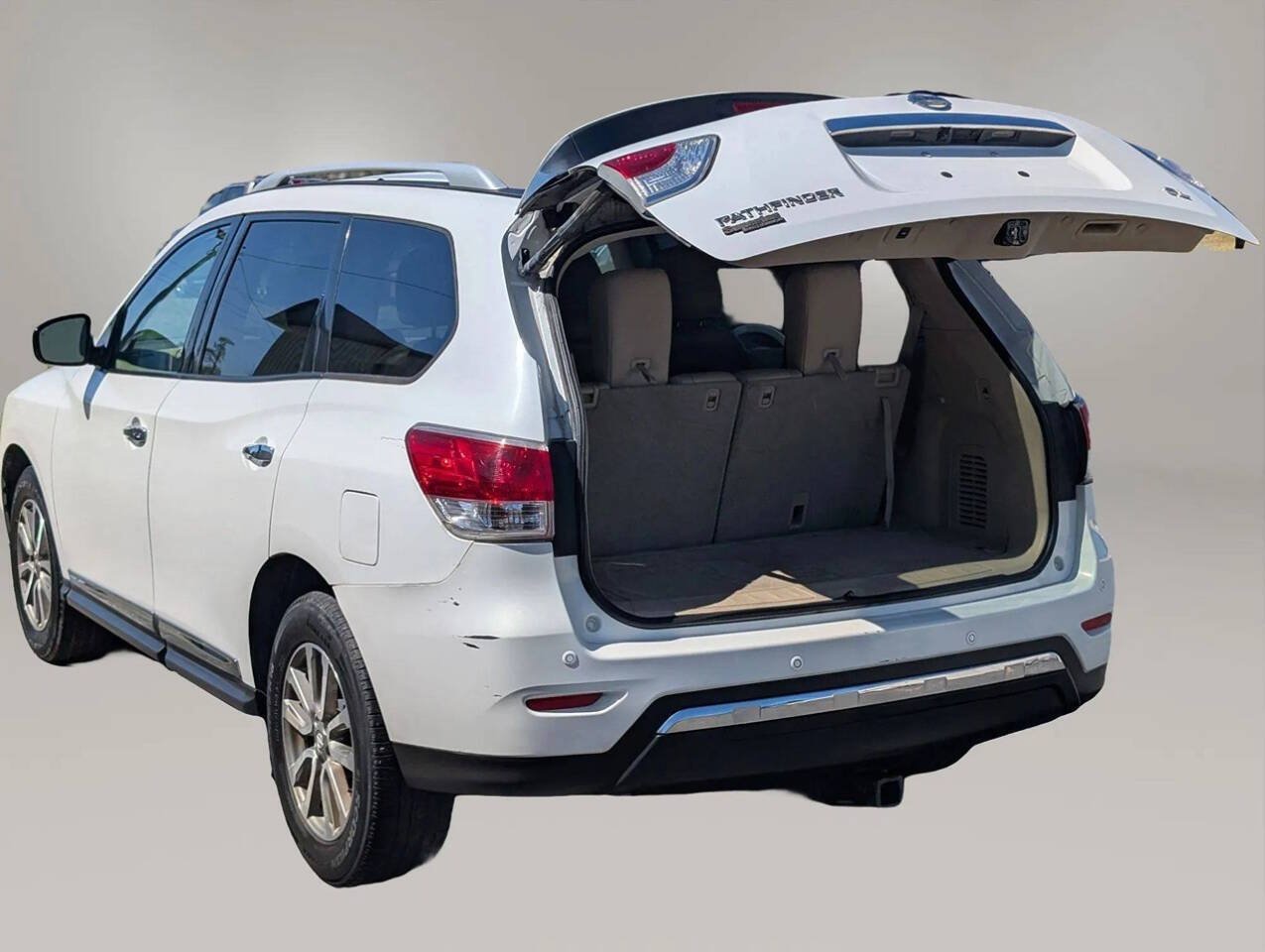 Used 2013 Nissan Pathfinder SL FWD image 40