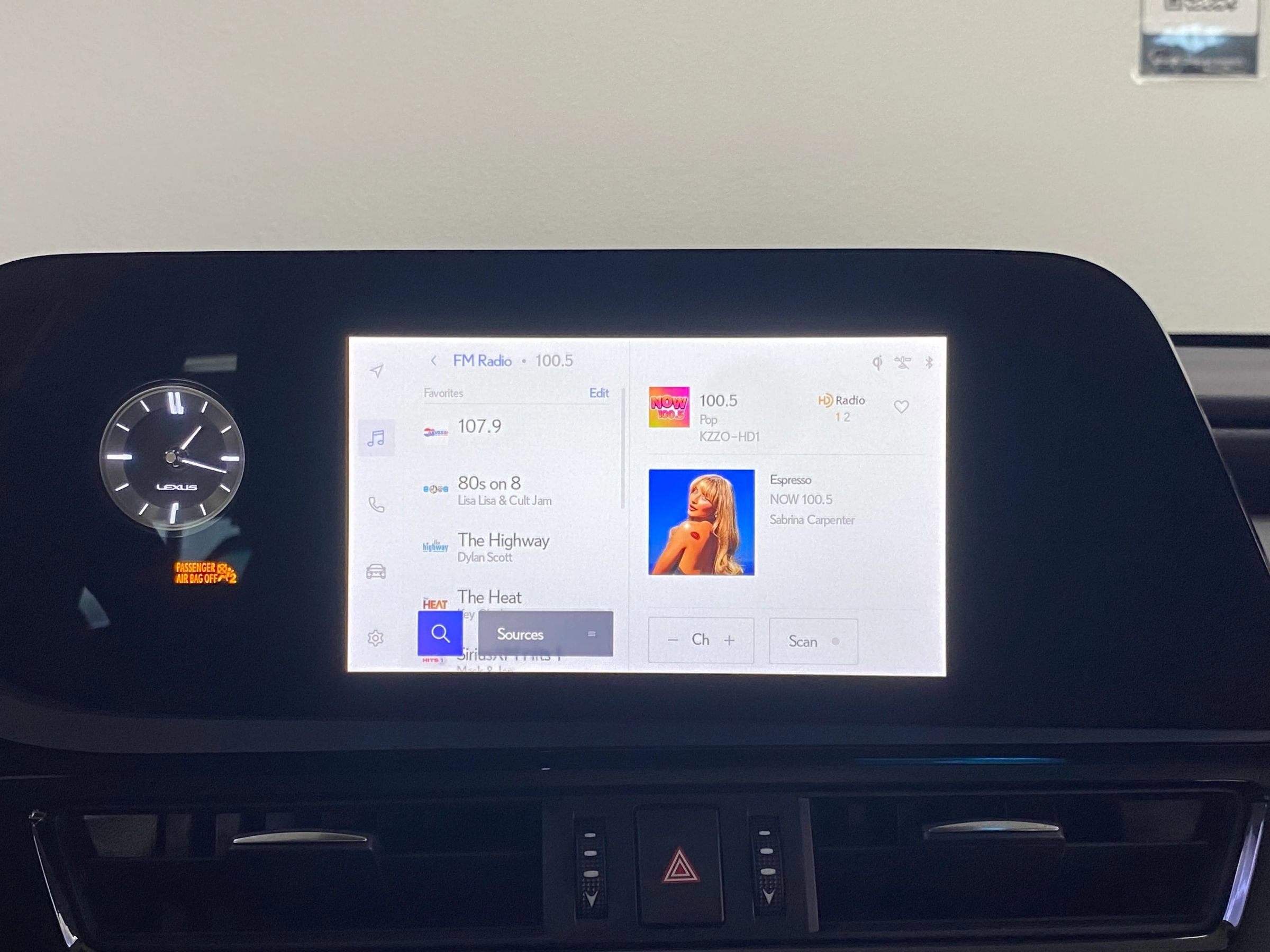 Used 2024 Lexus ES 350 w/ Premium Package image 18