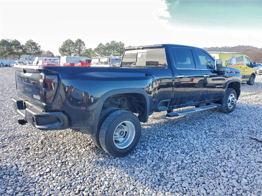 Used 2022 Chevrolet Silverado 3500 High Country w/ Safety Package II image 3