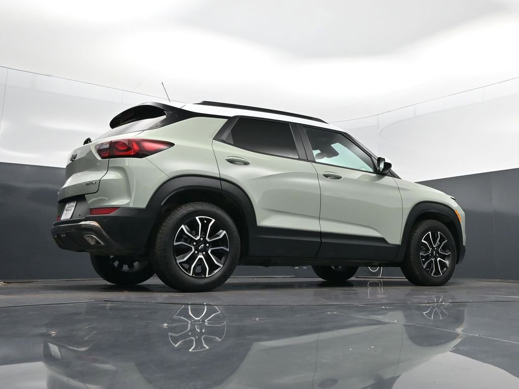 Used 2025 Chevrolet TrailBlazer ACTIV w/ Convenience Package image 43