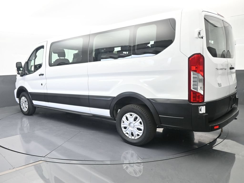 Used 2023 Ford Transit 350 XLT RWD image 4