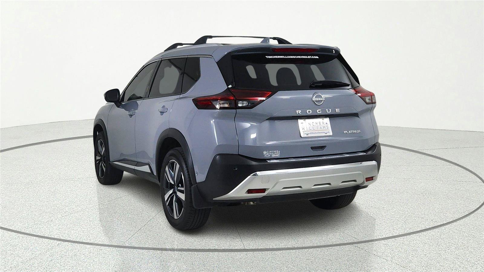 Used 2023 Nissan Rogue Platinum w/ Platinum Premium Package FWD image 3