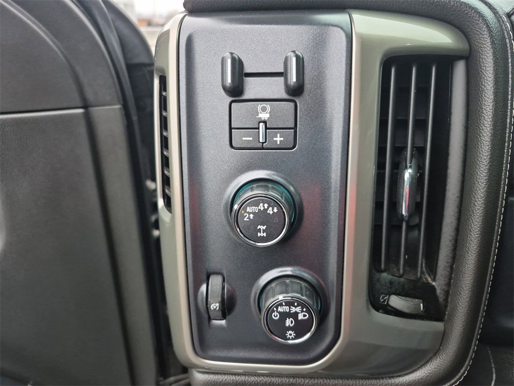 Used 2017 Chevrolet Silverado 1500 High Country image 26