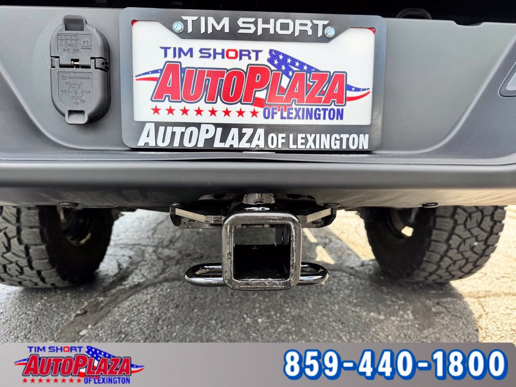 Used 2024 Jeep Gladiator Sport AWD/4WD image 18