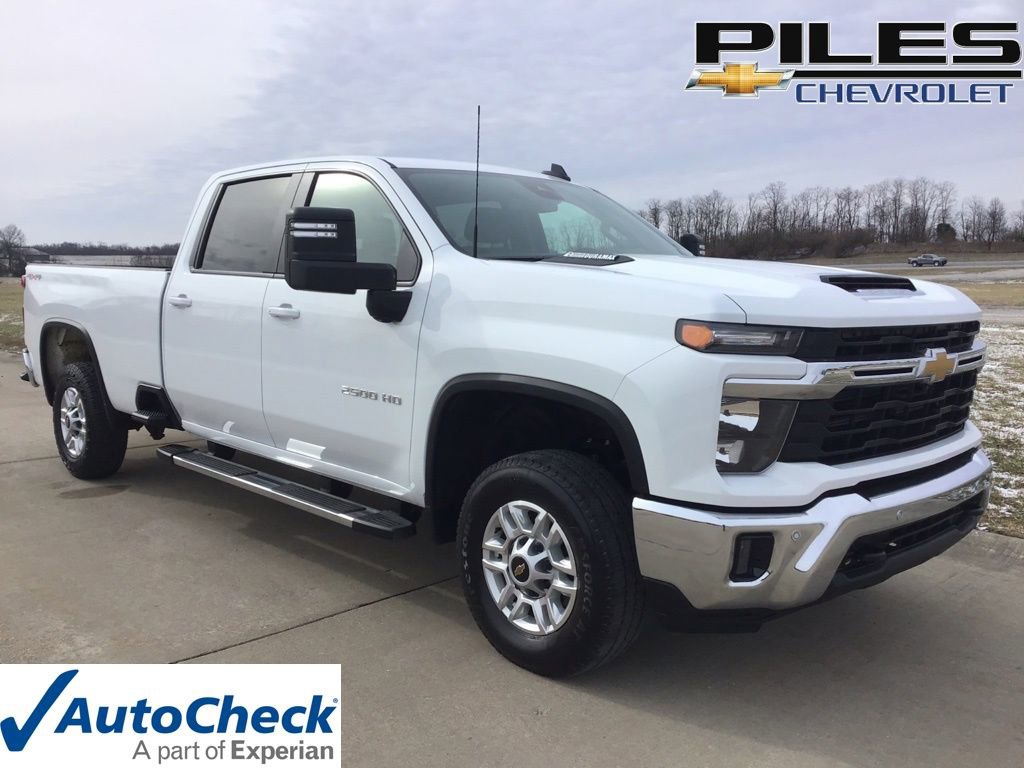 Used 2025 Chevrolet Silverado 2500 LT w/ Safety Package AWD/4WD image 1