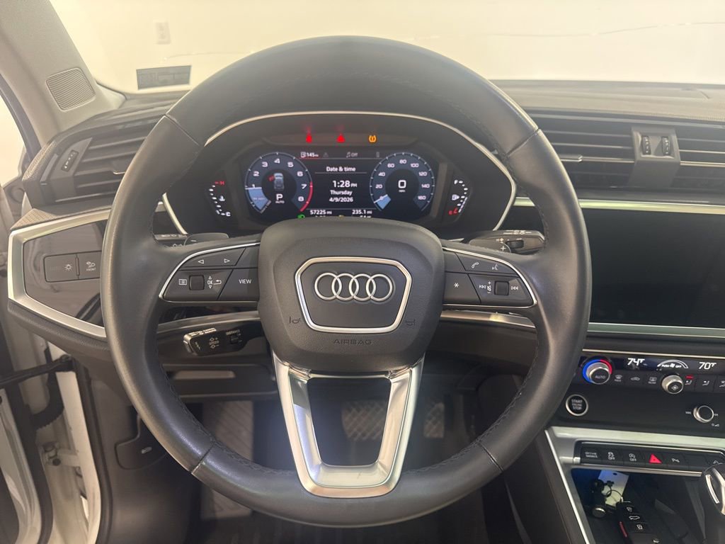 Used 2023 Audi Q3 2.0T Premium Plus image 11