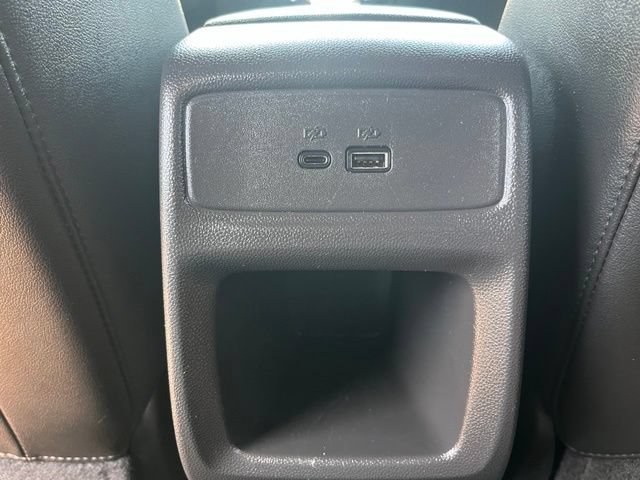 Used 2025 Chevrolet Trax RS w/ Driver Confidence Package FWD image 32