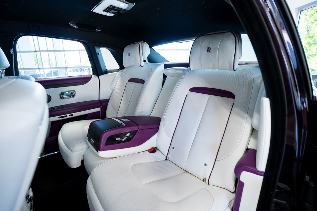 Used 2022 Rolls-Royce Ghost w/ Ghost Package AWD/4WD image 39