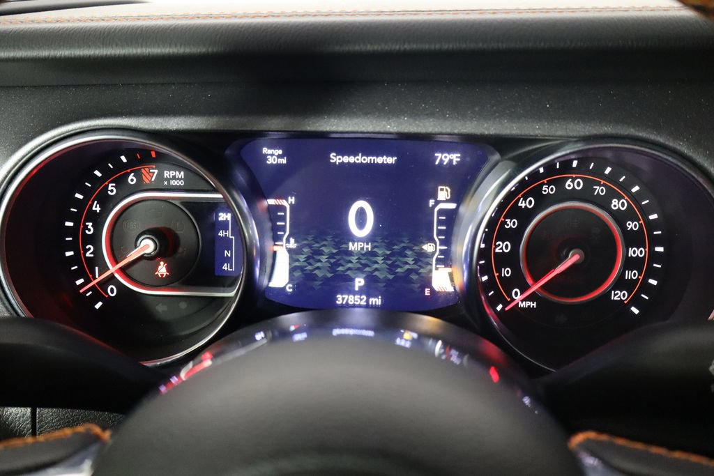 Used 2022 Jeep Gladiator Mojave AWD/4WD image 11