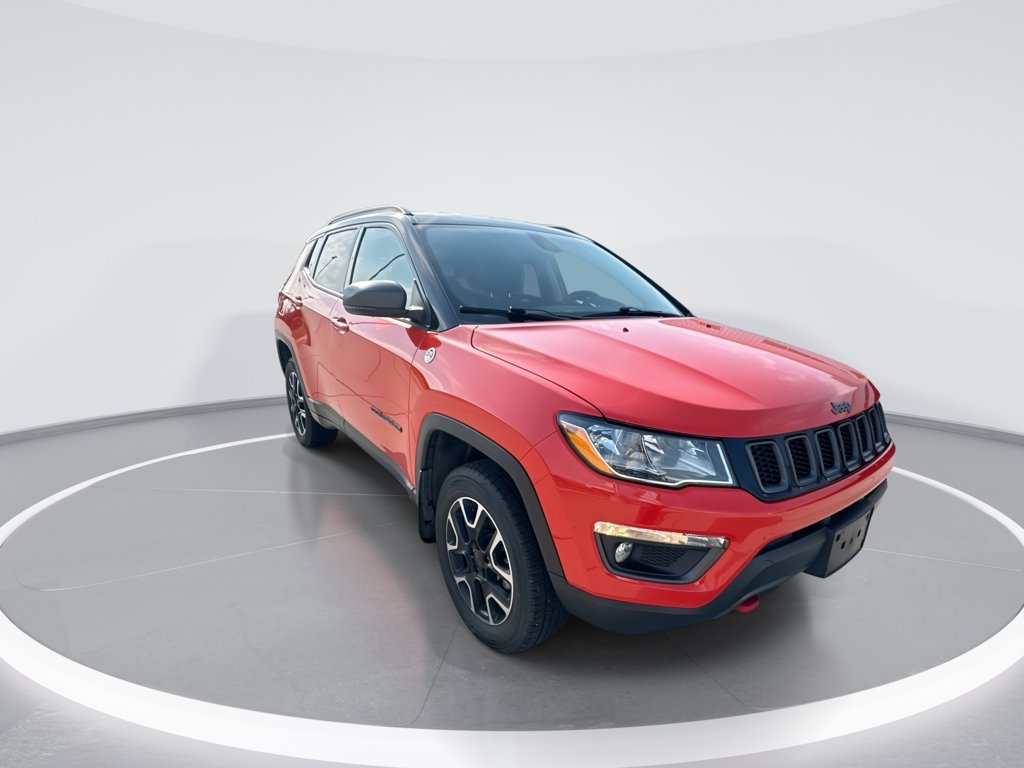 Used 2020 Jeep Compass Trailhawk w/ Cold Weather Group AWD/4WD image 2