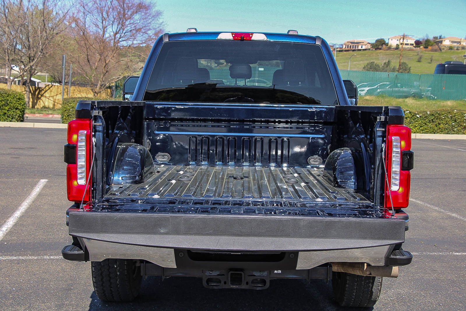 Used 2025 Ford F250 Lariat AWD/4WD image 24