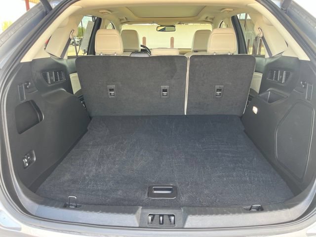Used 2024 Ford Edge Titanium AWD/4WD image 8
