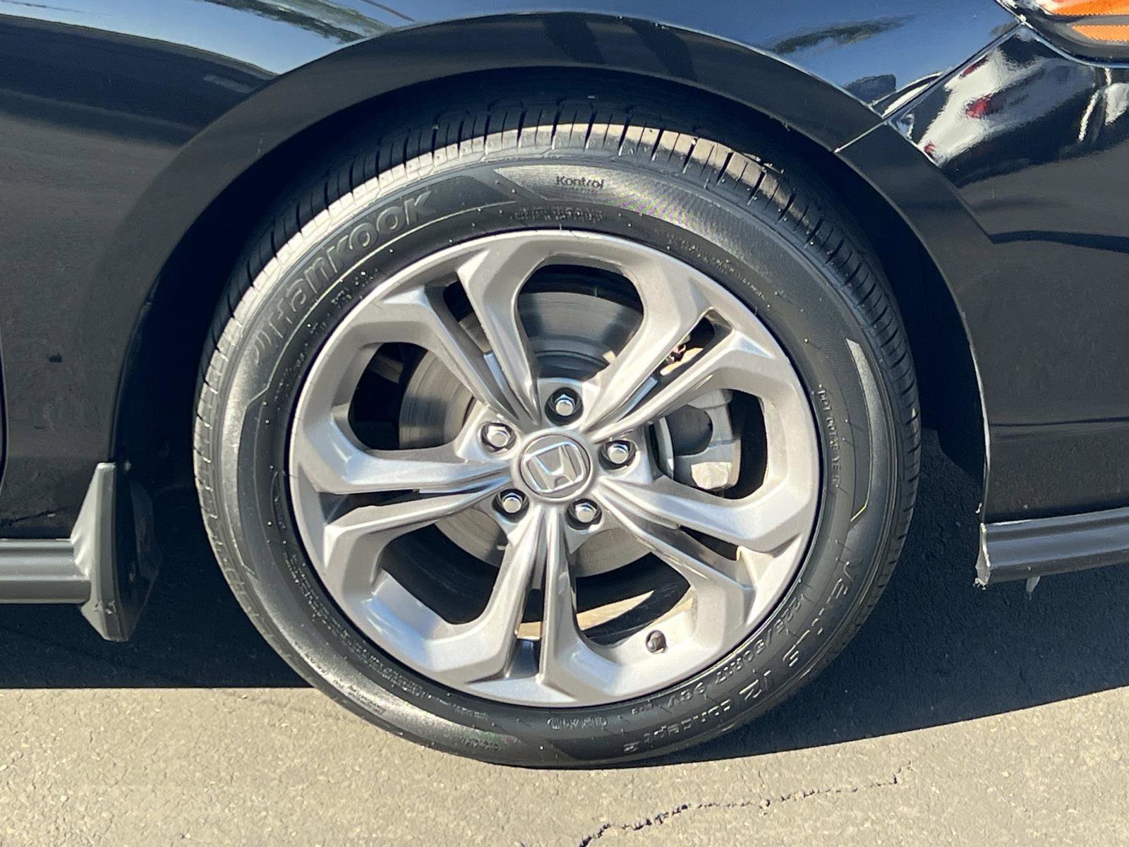 Certified 2023 Honda Accord EX image 27