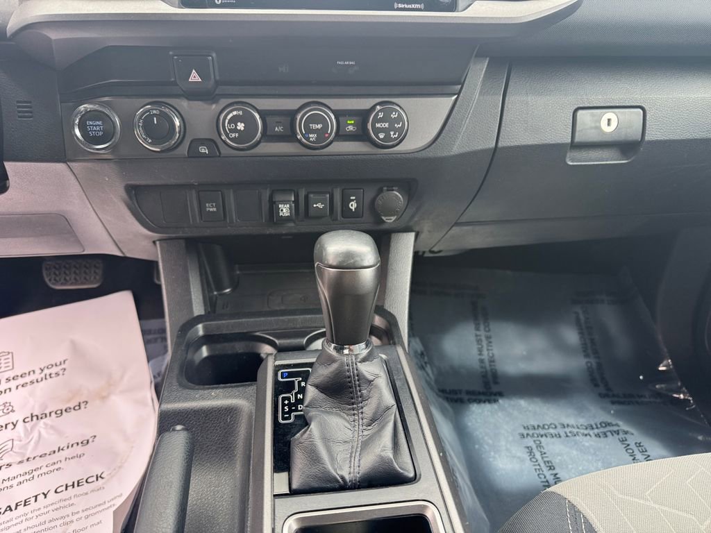 Used 2020 Toyota Tacoma TRD Off-Road image 11