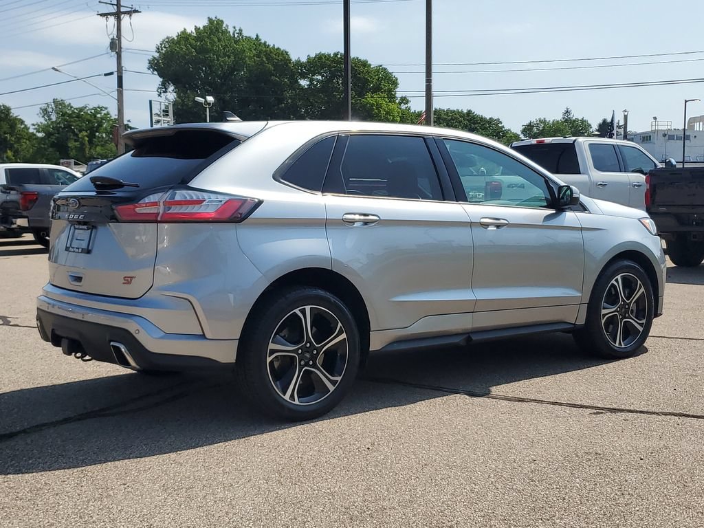 Certified 2023 Ford Edge ST w/ Cargo Accessory Package AWD/4WD image 4