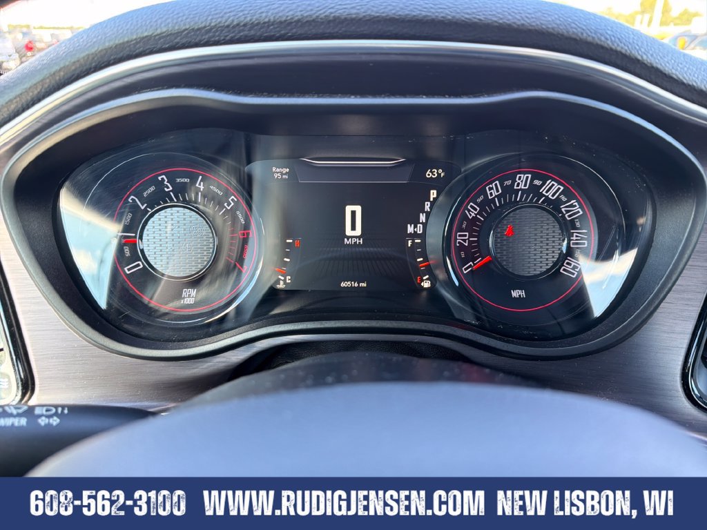 Used 2017 Dodge Challenger R/T w/ Driver Convenience Group RWD image 15