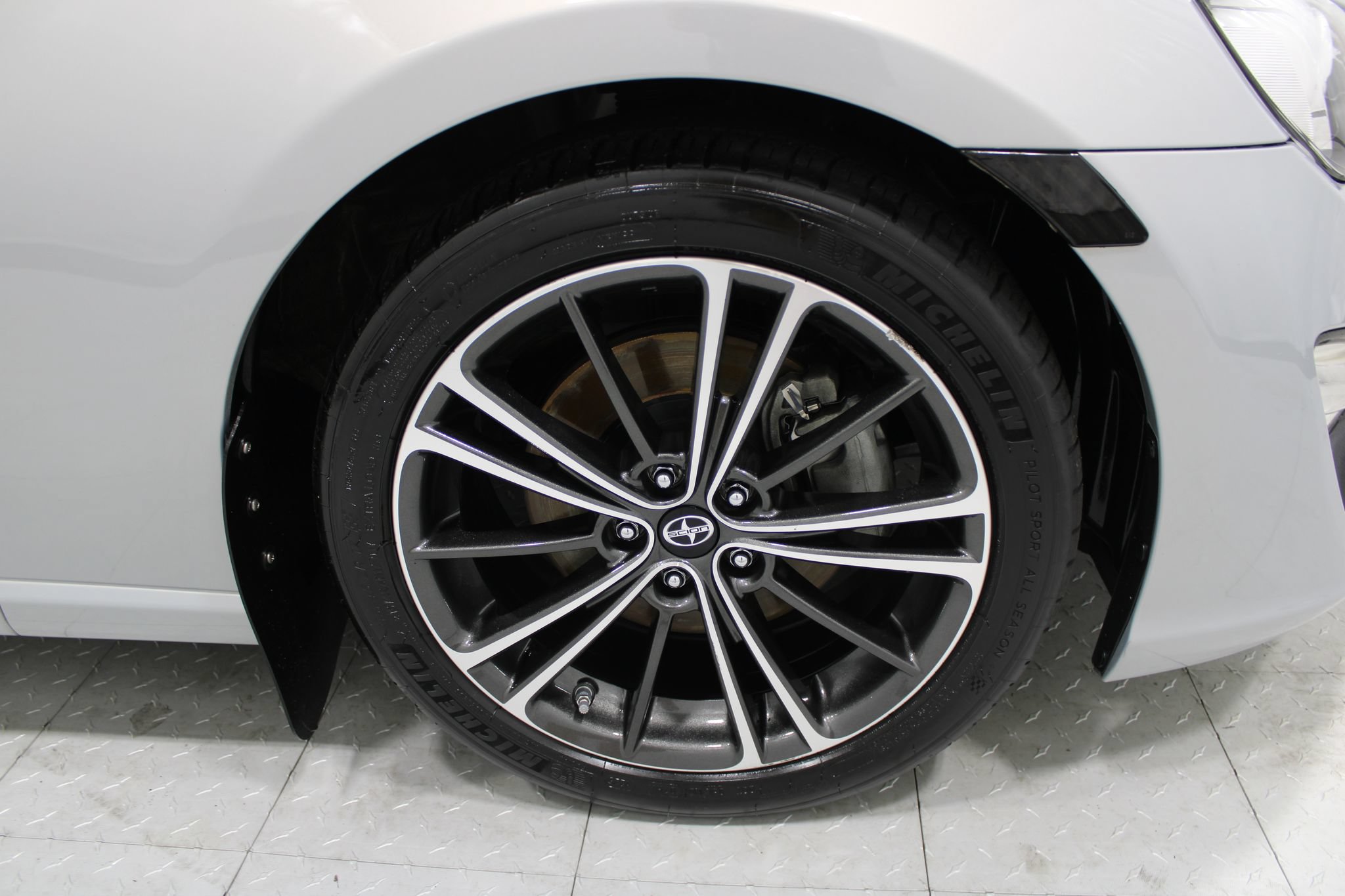 Used 2013 Scion FR-S 10 Series RWD image 5
