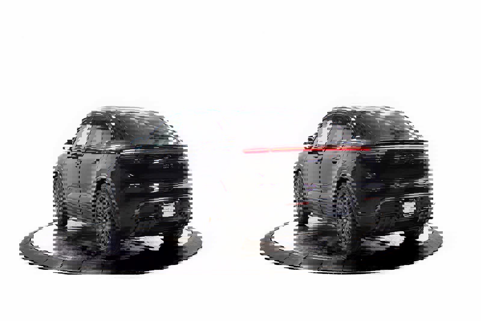 New 2026 Porsche Macan GTS Electric image 3