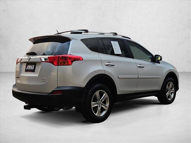 Used 2015 Toyota RAV4 XLE AWD/4WD image 5