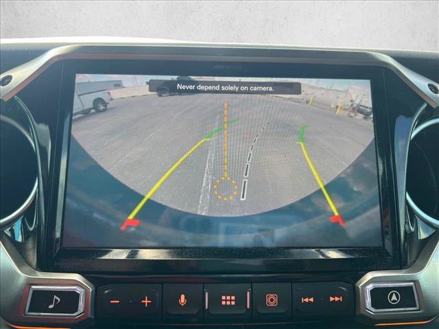 Used 2022 Jeep Wrangler Unlimited Sahara AWD/4WD image 14