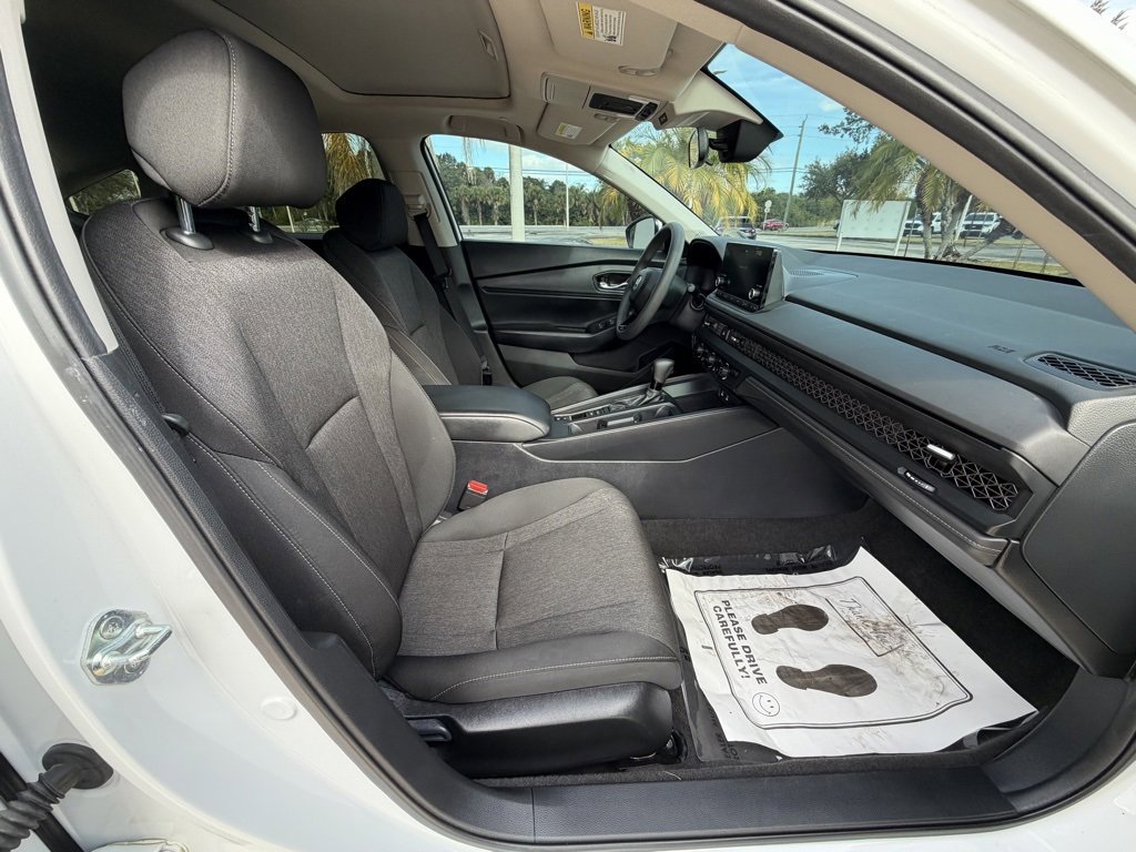 Certified 2024 Honda Accord EX image 32