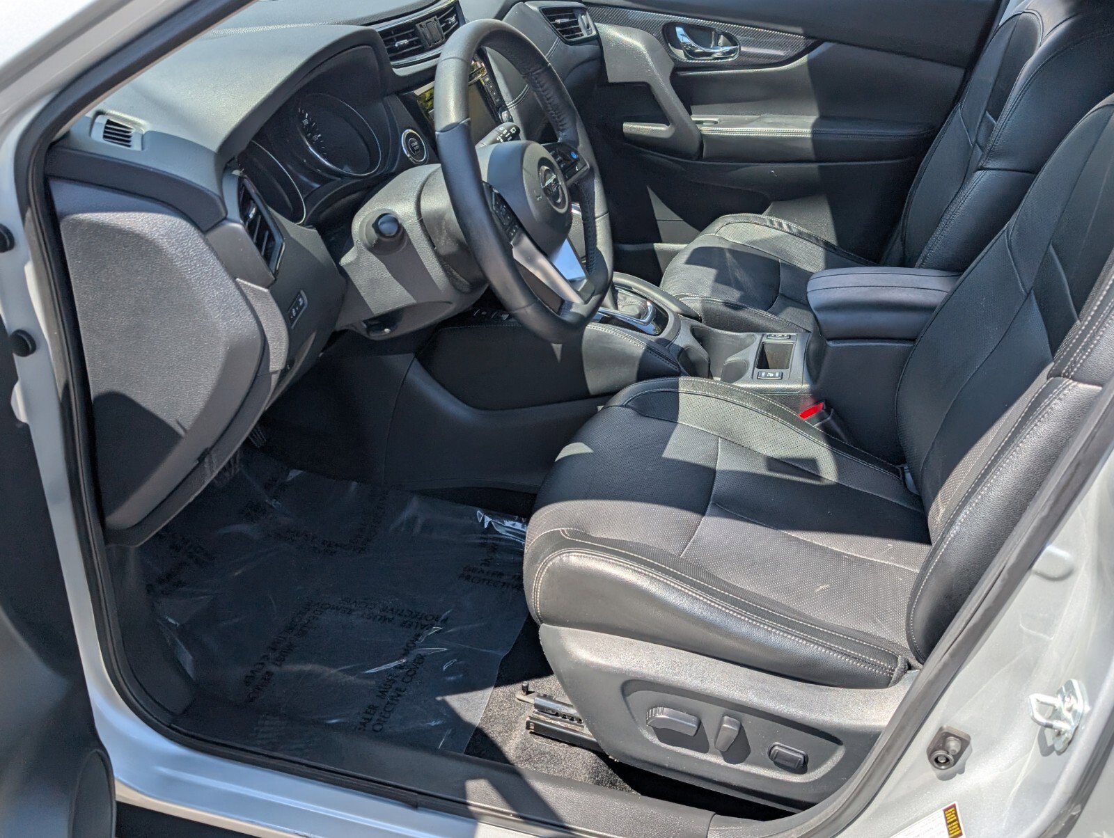 Used 2019 Nissan Rogue SL image 10