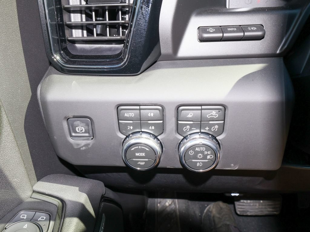 New 2026 GMC Sierra 1500 AT4 w/ AT4 Premium Package AWD/4WD image 24