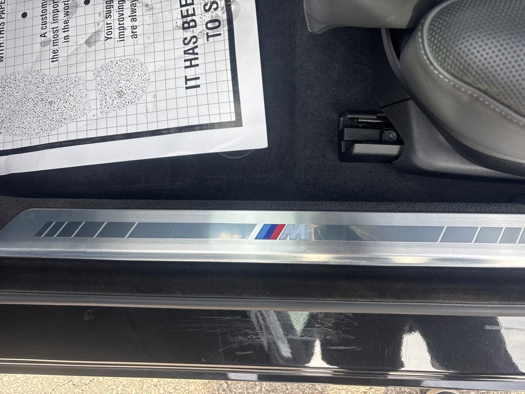 Used 2024 BMW 750e xDrive w/ Premium Package image 14
