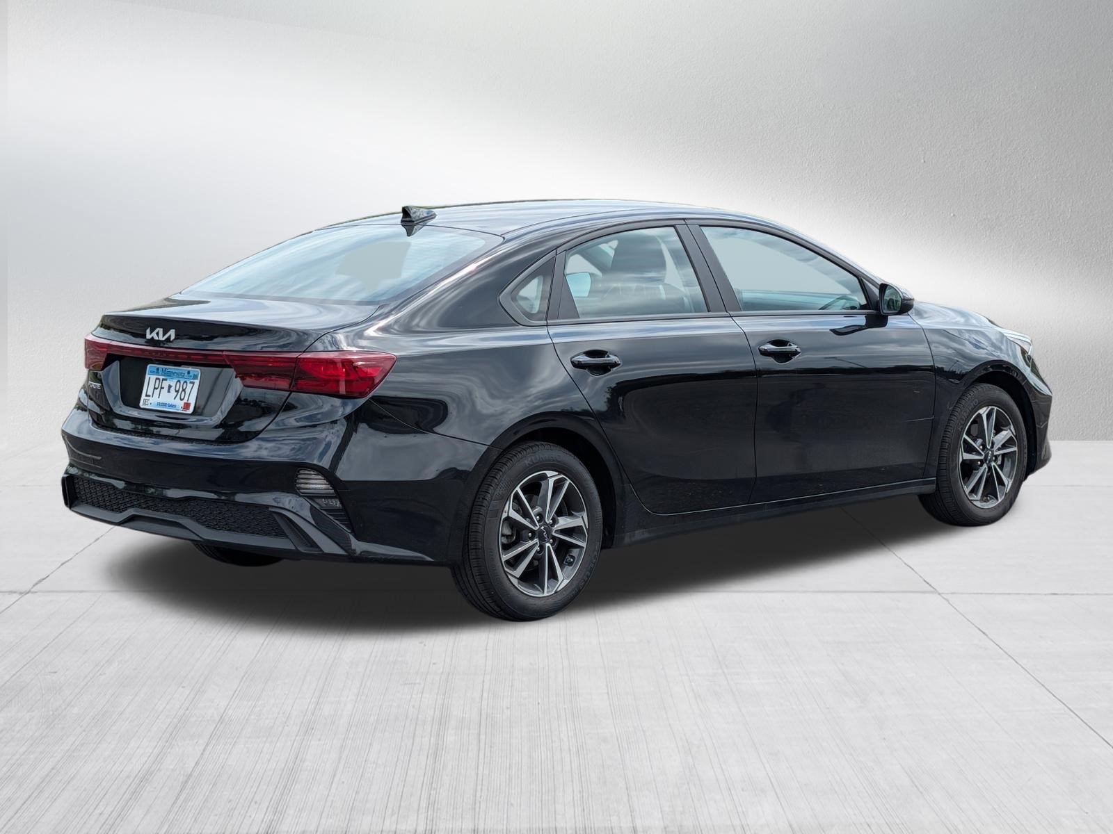 Certified 2024 Kia Forte LXS w/ LXS Technology Package FWD image 7