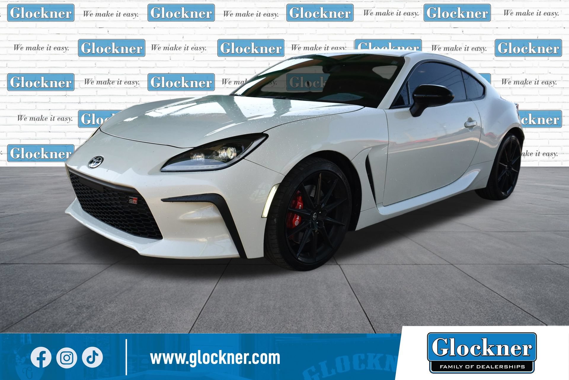 Used 2025 Toyota GR86 Premium w/ Performance Package RWD image 1