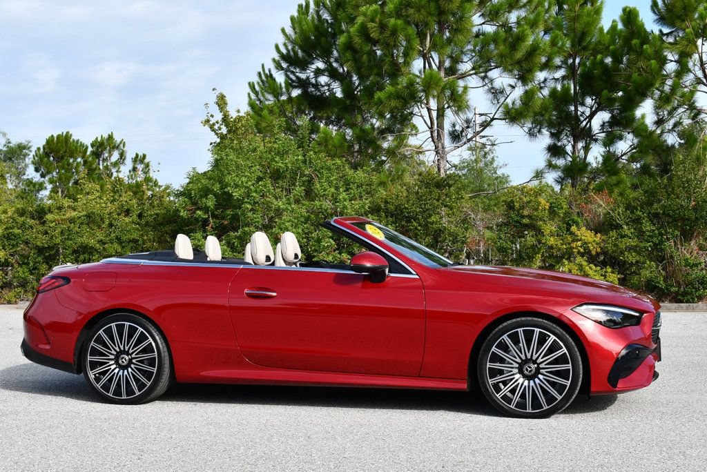 Used 2024 Mercedes-Benz CLE 300 4MATIC Cabriolet image 8