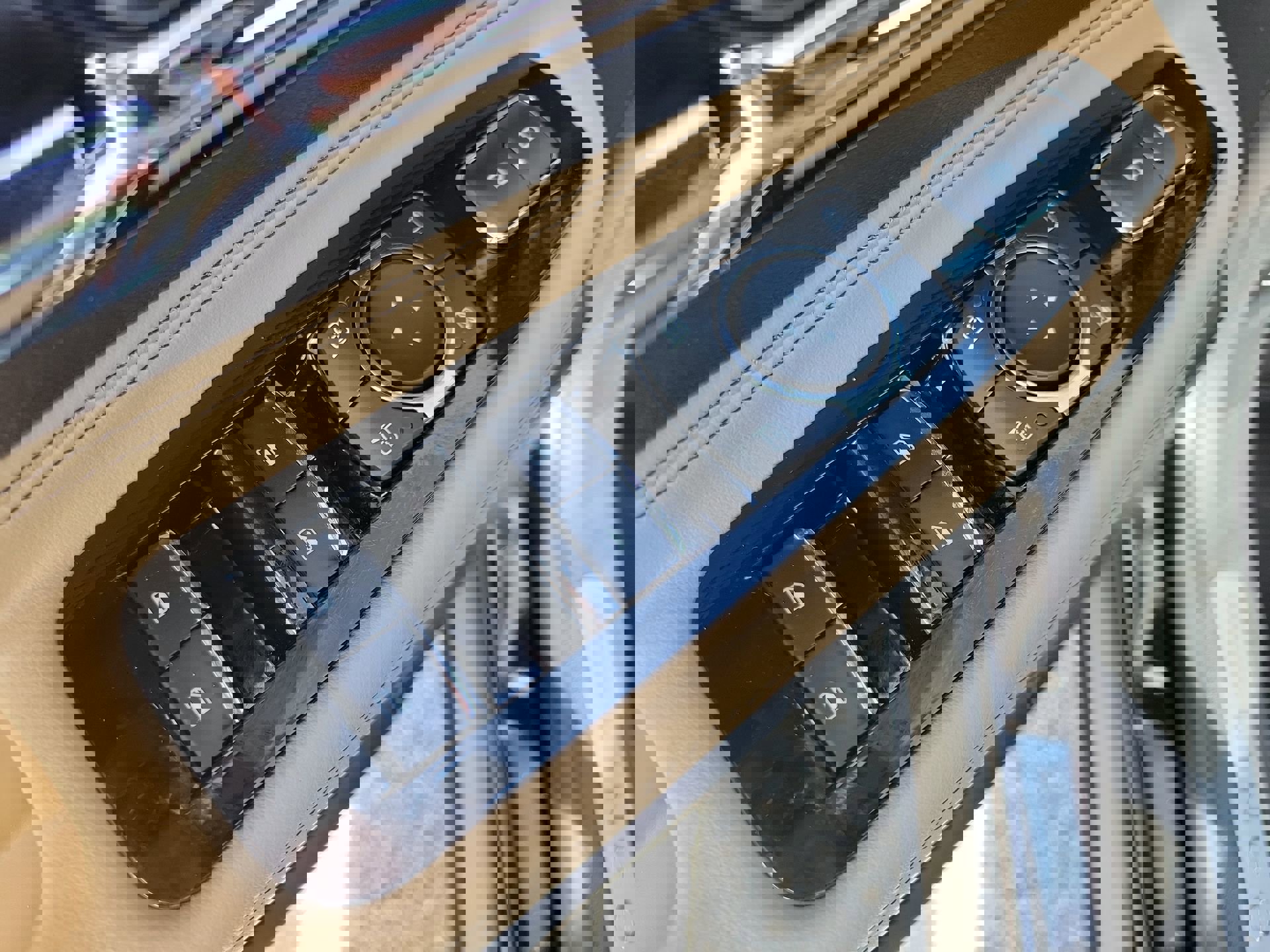 Used 2023 Lincoln Corsair Reserve w/ Jet Appearance Package FWD image 19