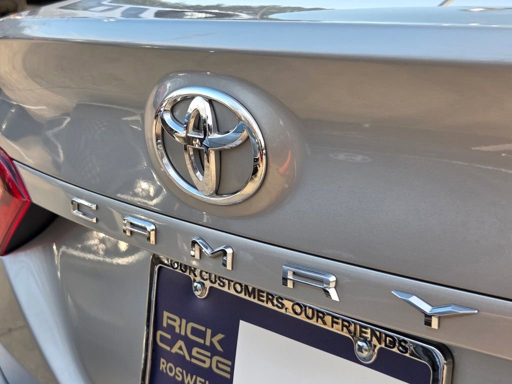 Used 2023 Toyota Camry XLE w/ Navigation Package image 19