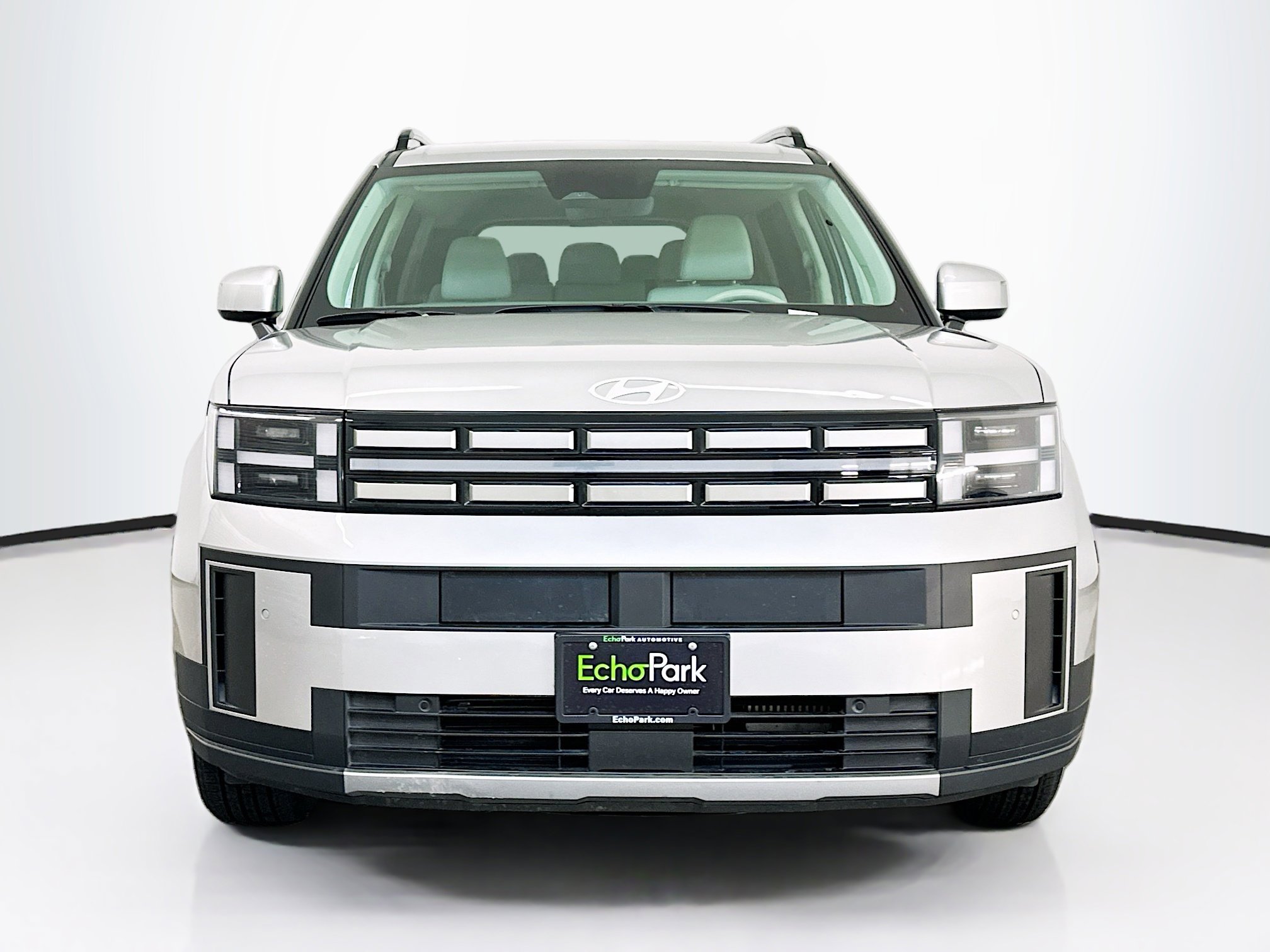 Used 2025 Hyundai Santa Fe SEL image 2