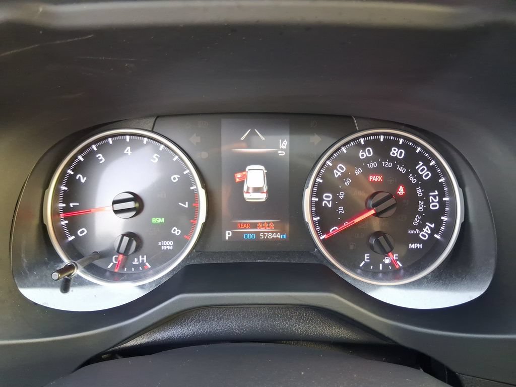 Used 2020 Toyota RAV4 XLE Premium FWD image 18