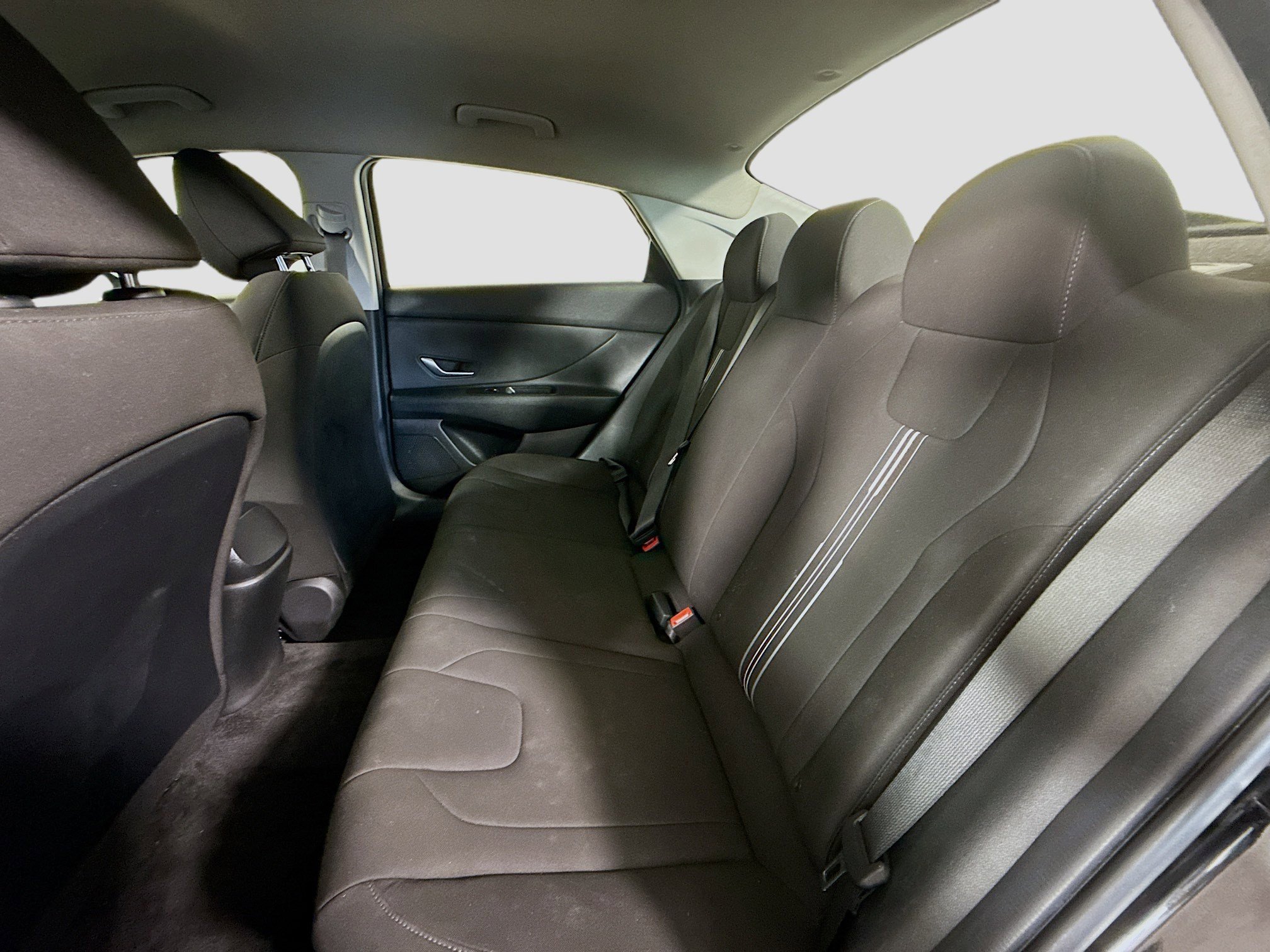 Used 2023 Hyundai Elantra SEL image 25