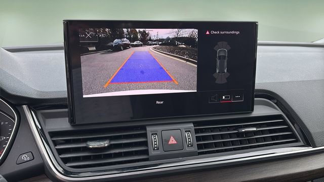 Used 2024 Audi Q5 2.0T Premium w/ Convenience Package image 27