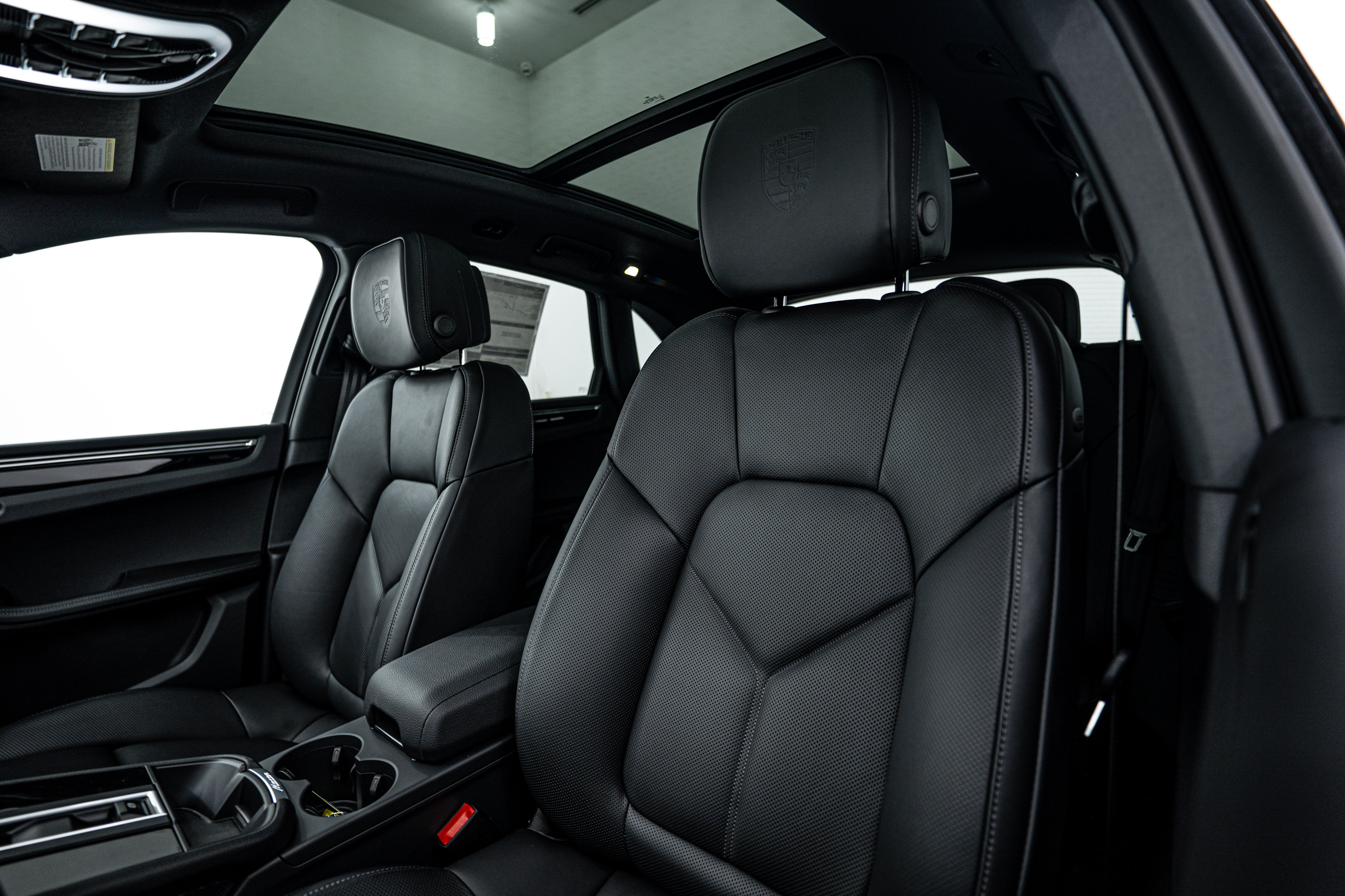 New 2025 Porsche Macan image 20