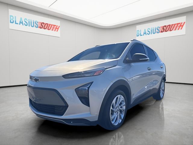 Used 2022 Chevrolet Bolt EUV LT w/ Comfort Package FWD image 7