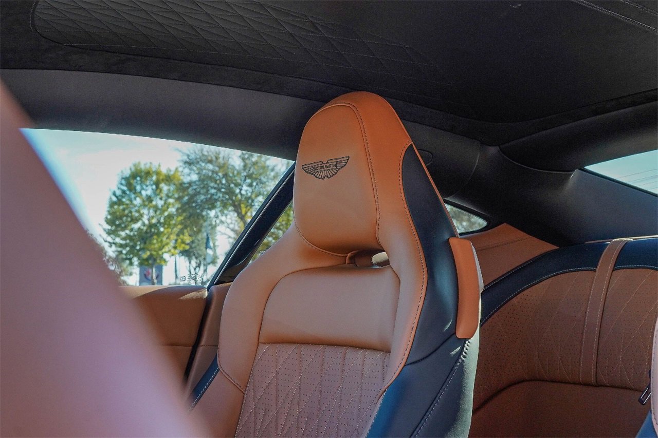 Used 2024 Aston Martin DB12 image 23