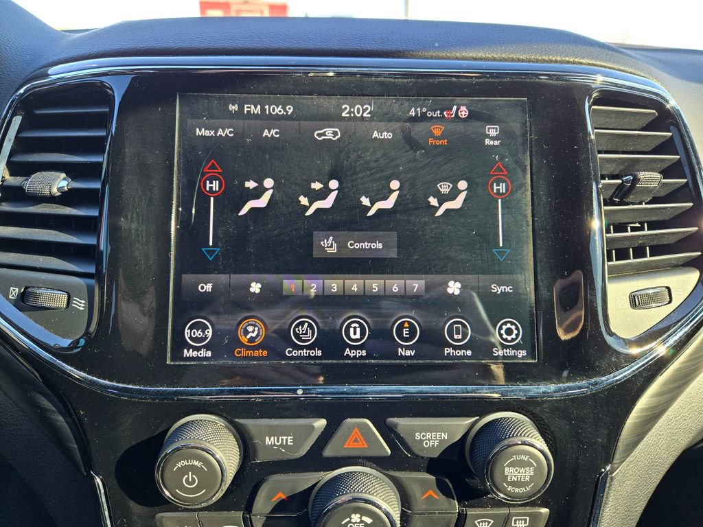 Used 2020 Jeep Grand Cherokee Altitude image 22