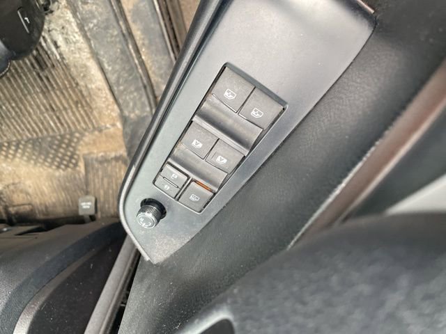 Used 2017 Toyota Highlander XLE image 12