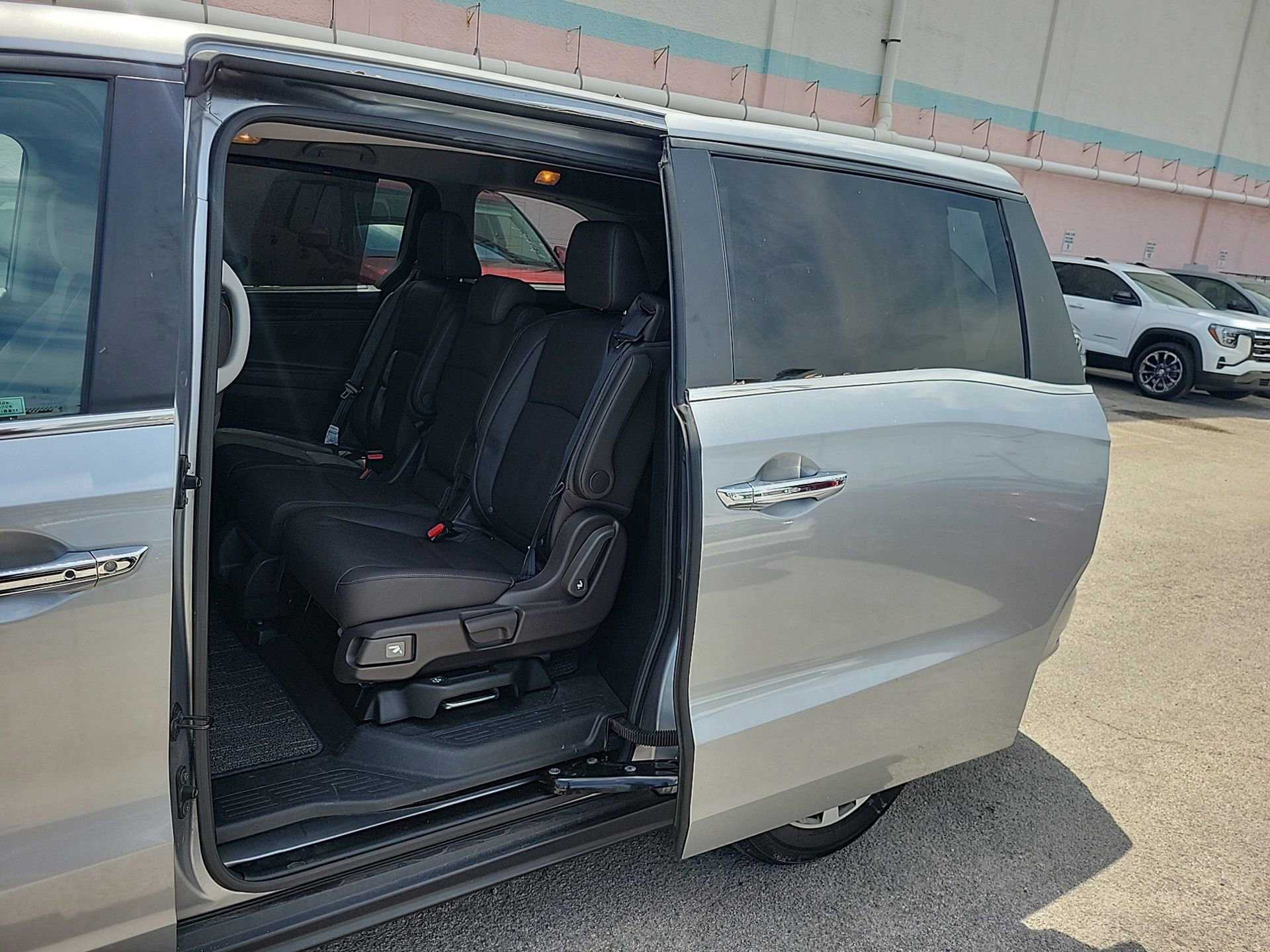 Used 2023 Honda Odyssey EX-L image 16