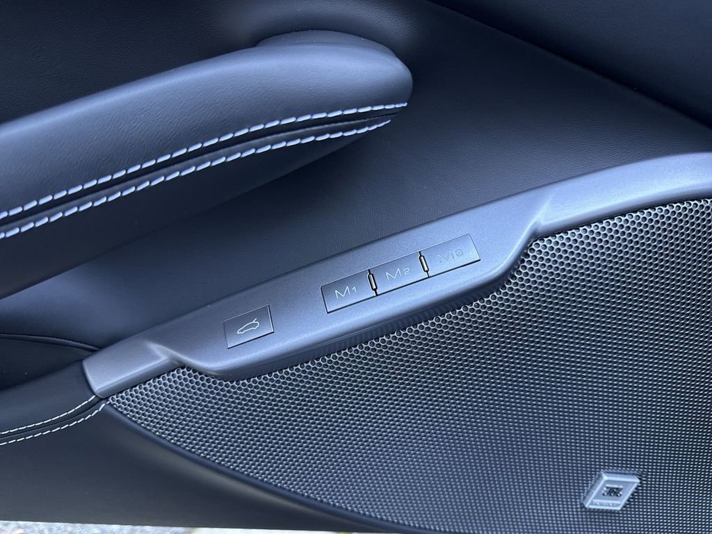 Used 2023 Ferrari Portofino M RWD image 13