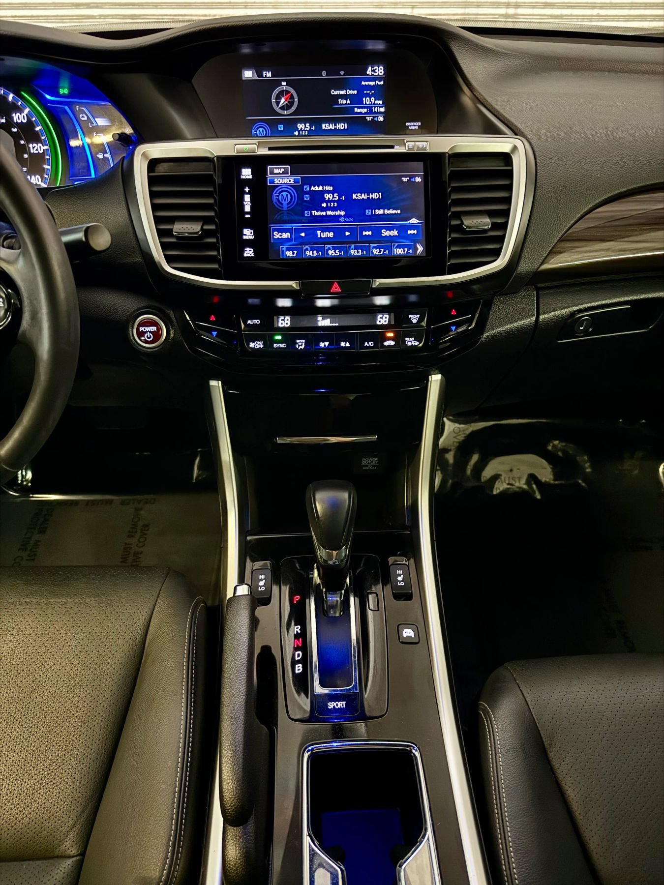 Used 2017 Honda Accord Touring image 13